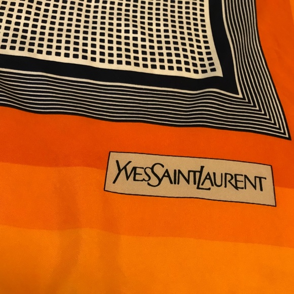 YSL Yves Saint Laurent Scarf, Silk 100%, Orange Geometrical pattern 30x30 - Picture 3 of 5